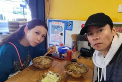 吃瓜爆料黄氏父子,吃瓜爆料背后的家族风云